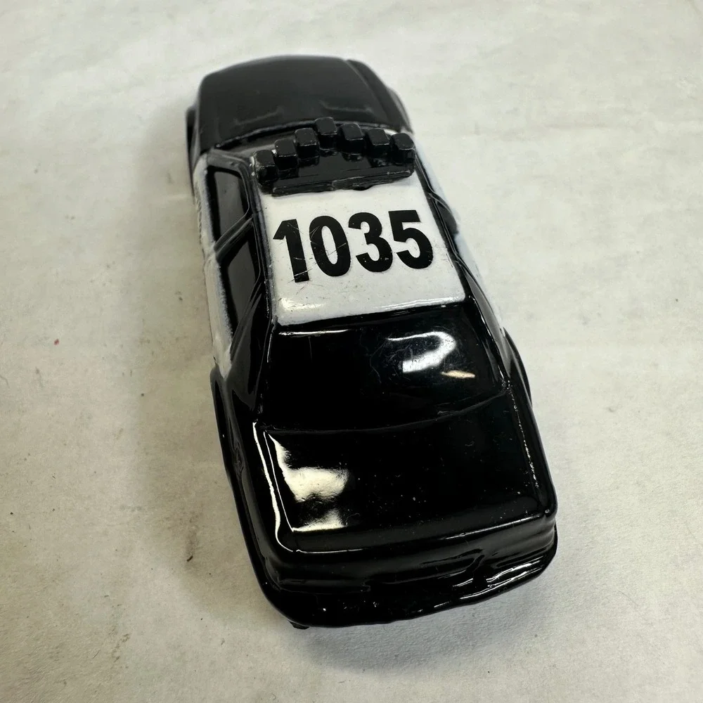 Maisto‎ Haywood Police Tactical Unit 1035 Diecast Car Black White 1/64 Scale